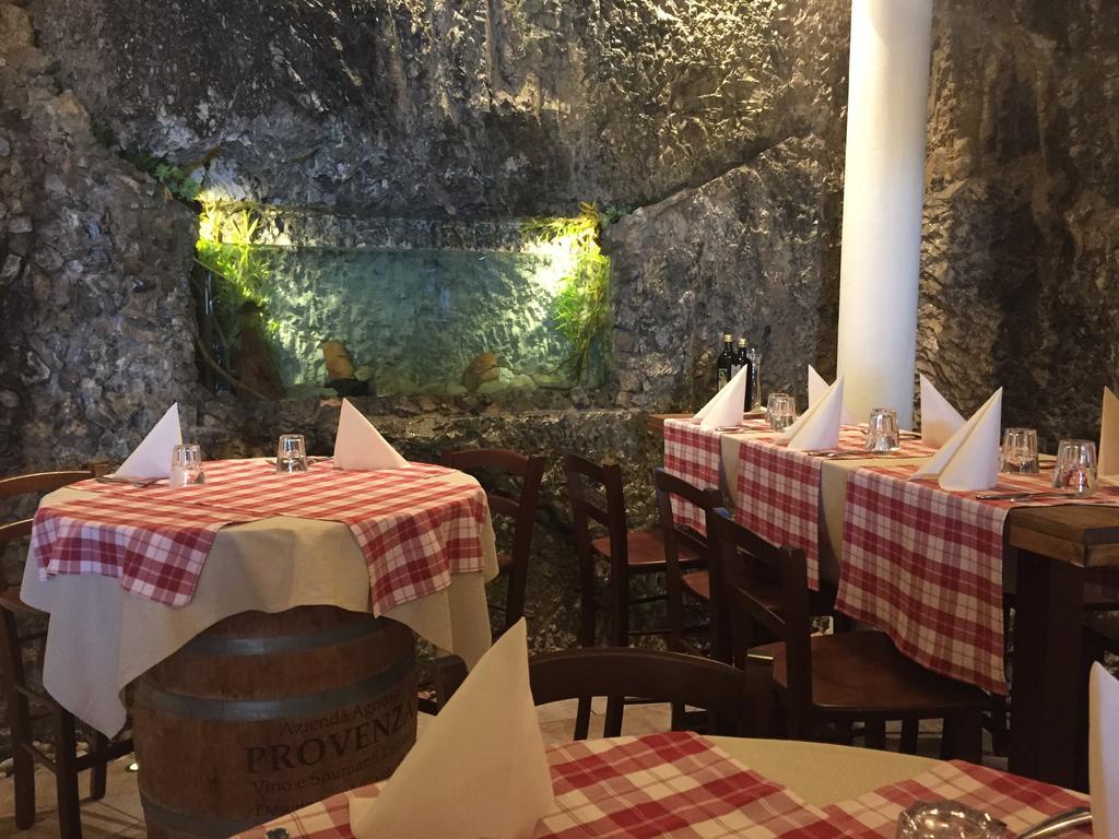 Albergo Ristorante Montebaldo Limone sul Garda Exterior foto