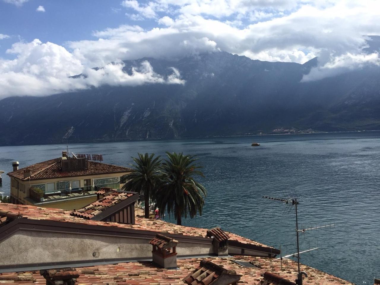 Albergo Ristorante Montebaldo Limone sul Garda Quarto foto